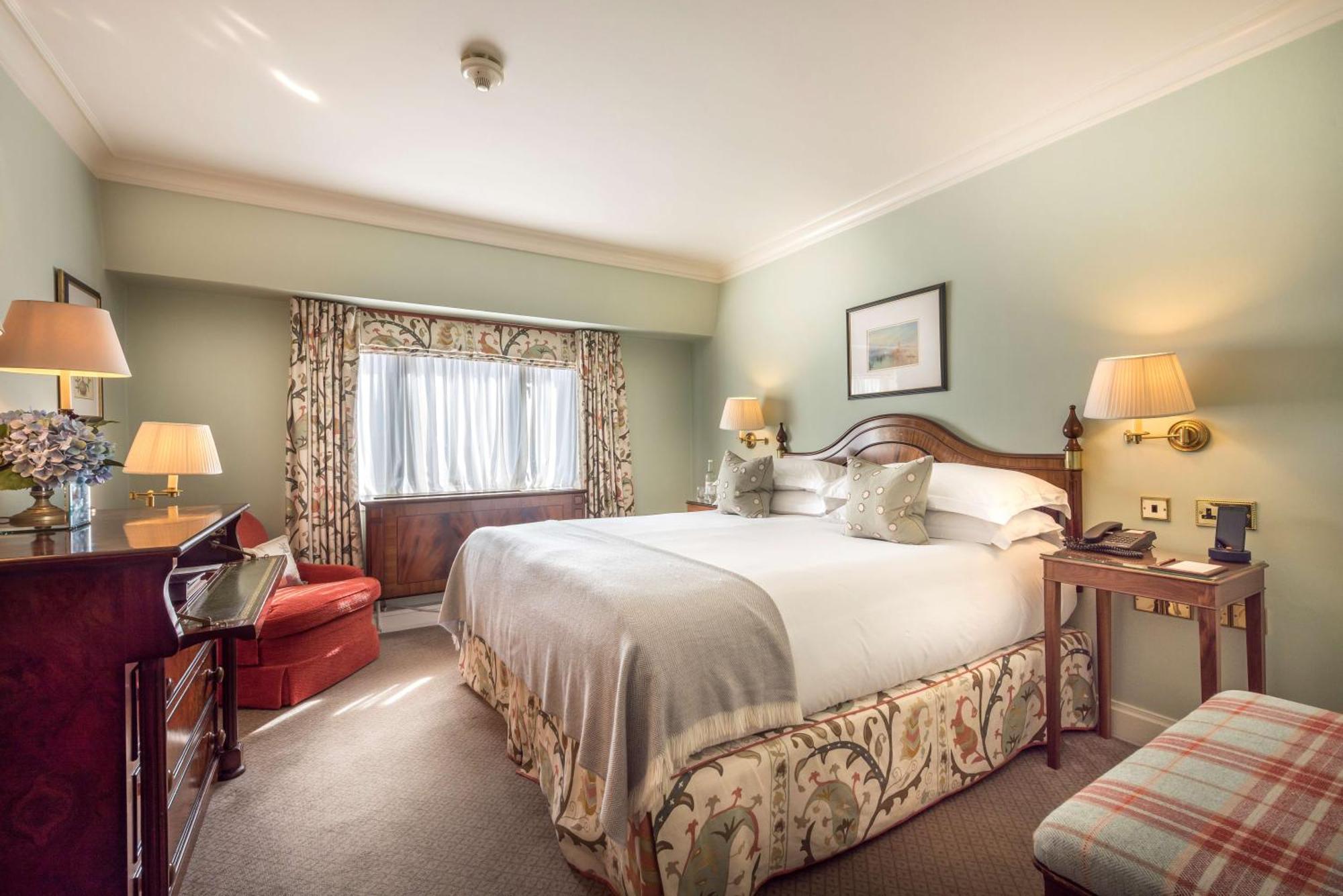The Capital Hotel, & Townhouse 5*