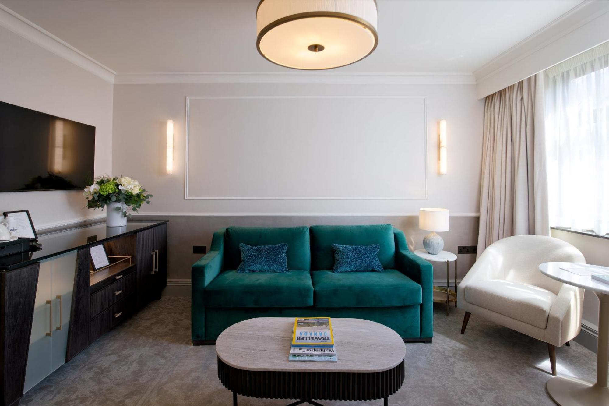 The Capital Hotel, & Townhouse Hotel 5*